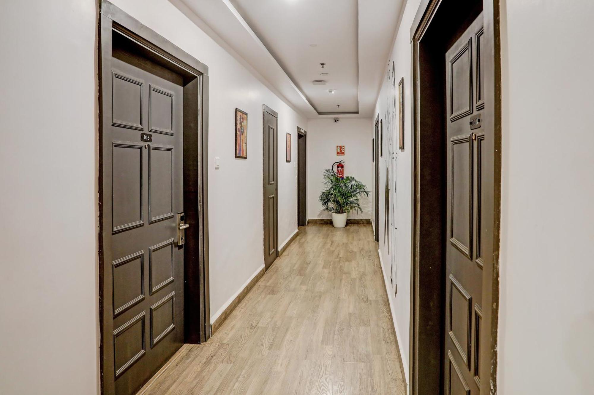 Super Townhouse Swain Heritage Бхубанешвара Экстерьер фото